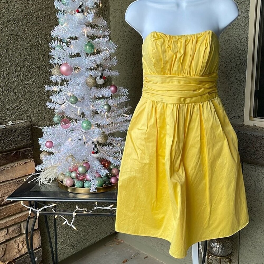 F021 💛 David’s Bridal Yellow Strapless Formal Dress 💛
